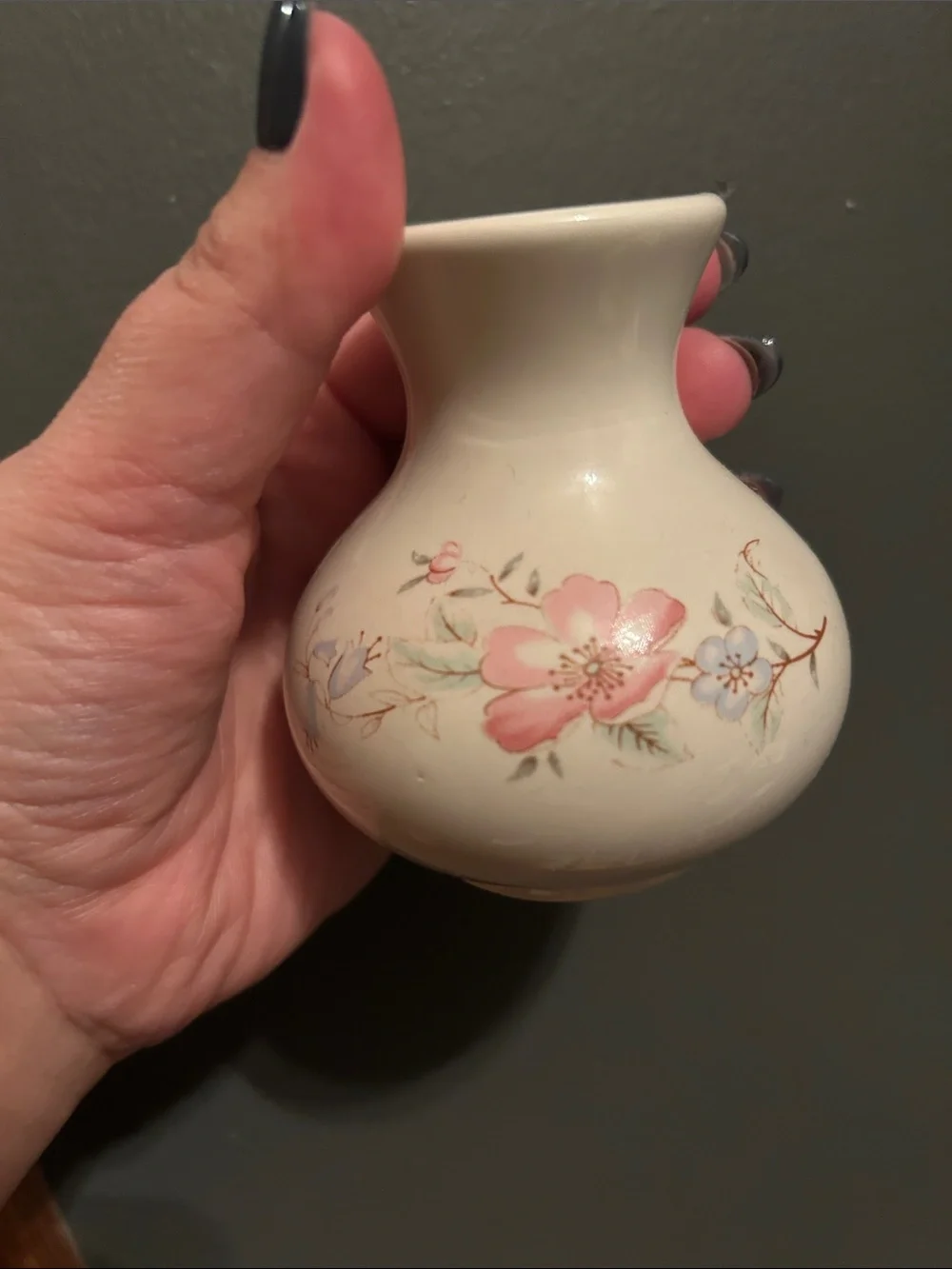 Small Classic Floral Ceramic Bud Vase in Cream and Pink